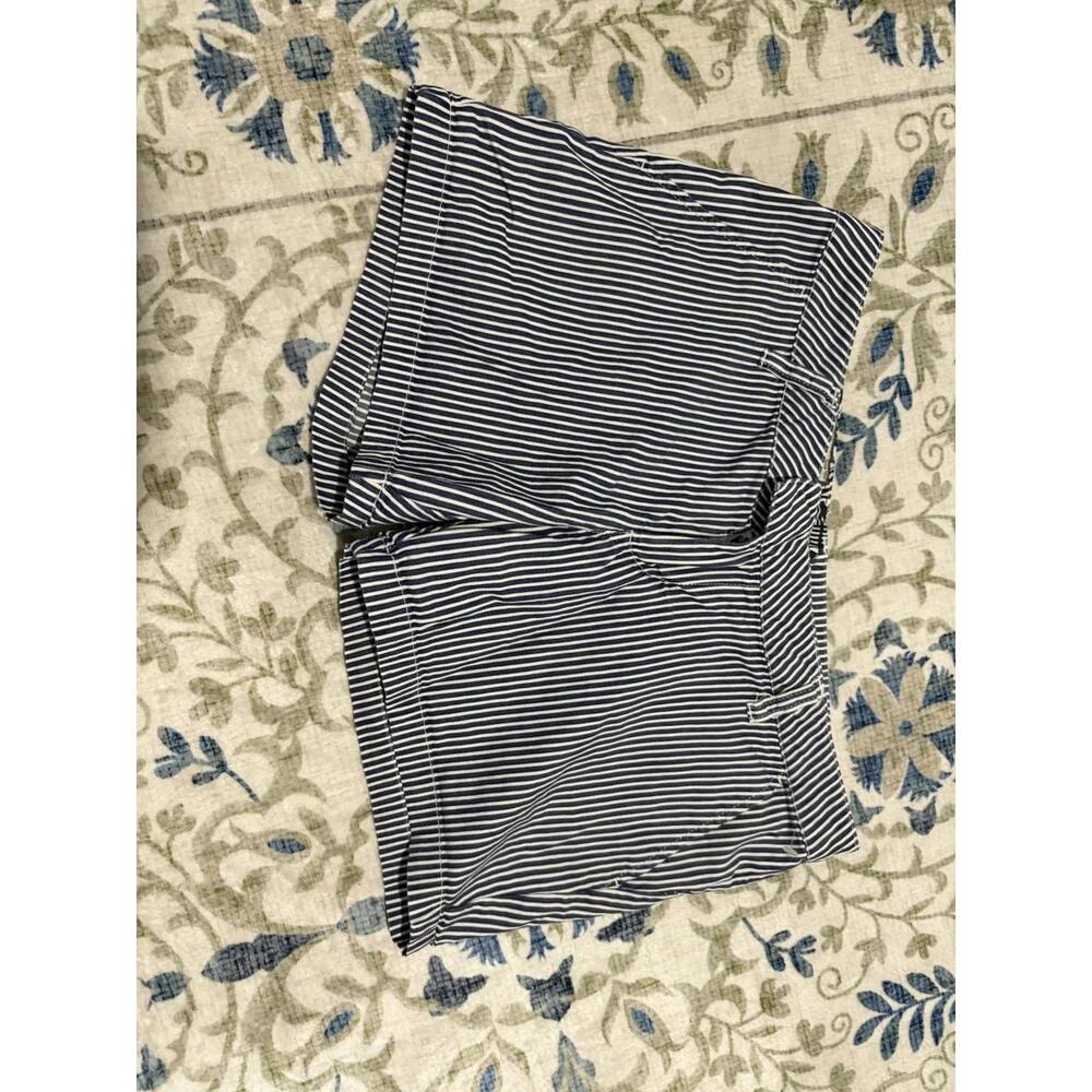 Volcom Women’s Stripe Shorts Size 5 / Waist 27 Casual‎ Beach Summer